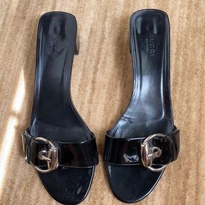 Ladies Gucci sandals black patten.